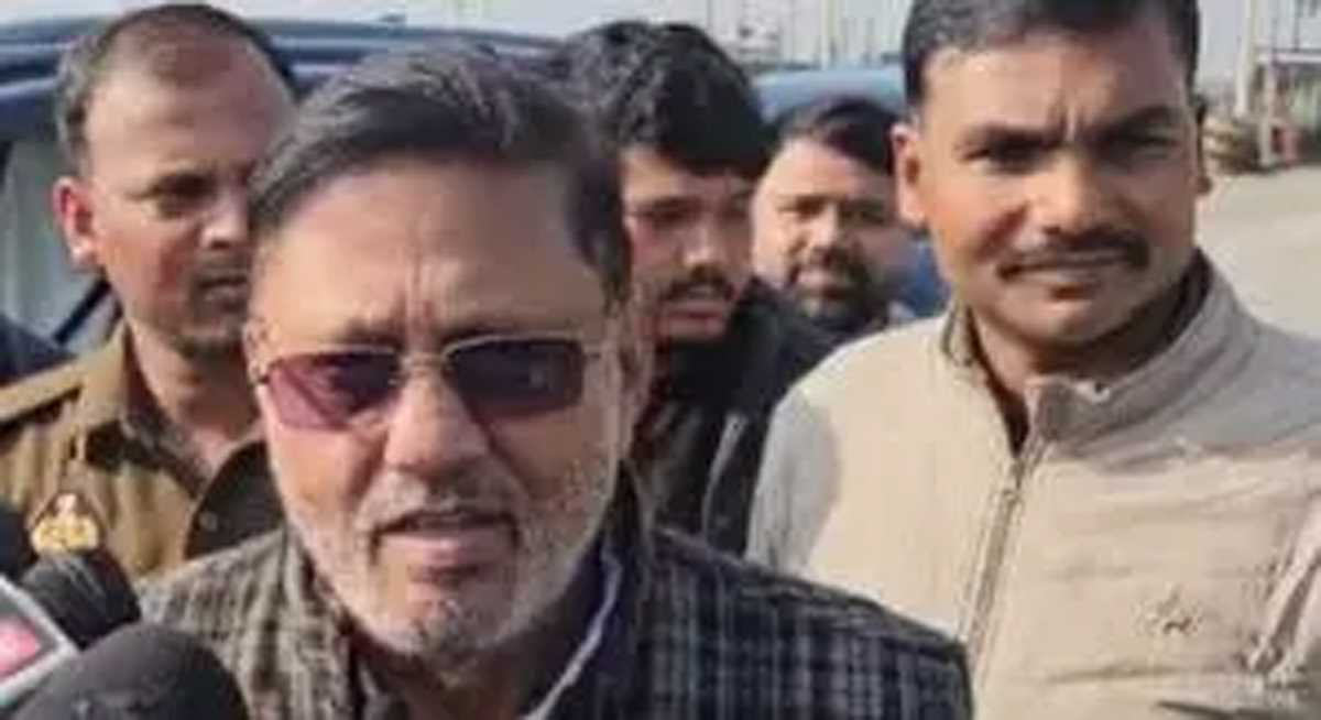 सगाई नहीं, सिर्फ शुरुआती बात हुई, रिंकू सिंह से सगाई की खबरों पर बोले प्रिया सरोज के पिता सगाई नहीं, सिर्फ शुरुआती बात हुई, रिंकू सिंह से सगाई की खबरों पर बोले प्रिया सरोज के पिता